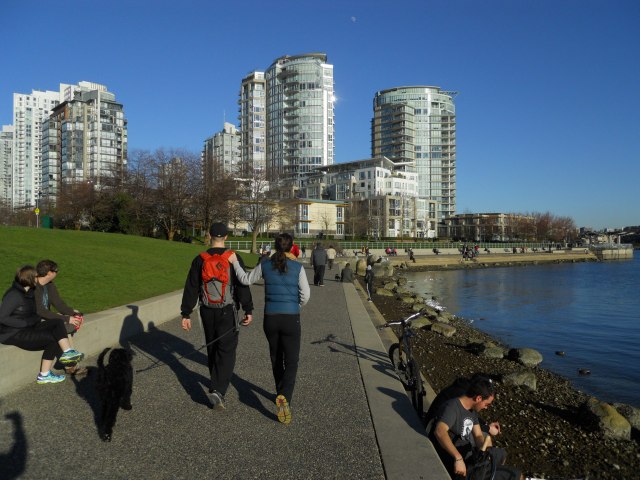 The entire city center is wrapped by a continuous multi-use trail, making for an excellent transportation, exercise, recreation, and people-watching corridor.